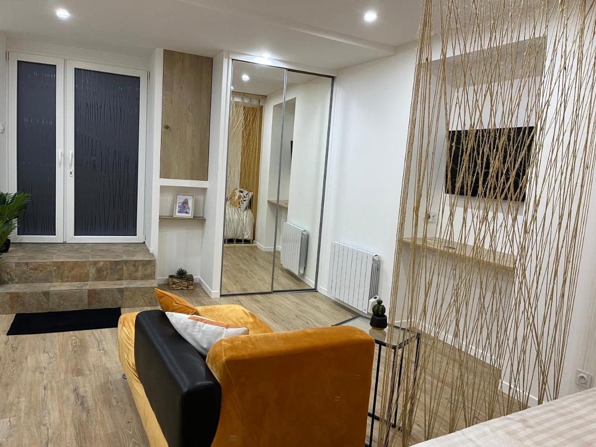 Appartement Luxe Jaune Saint-Etienne  Exterior foto