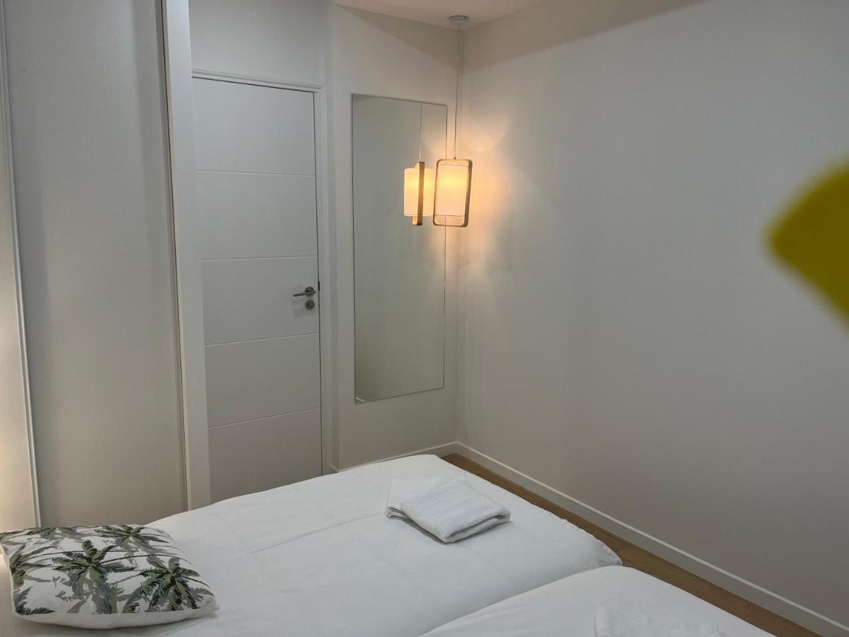 Appartement Luxe Jaune Saint-Etienne  Exterior foto