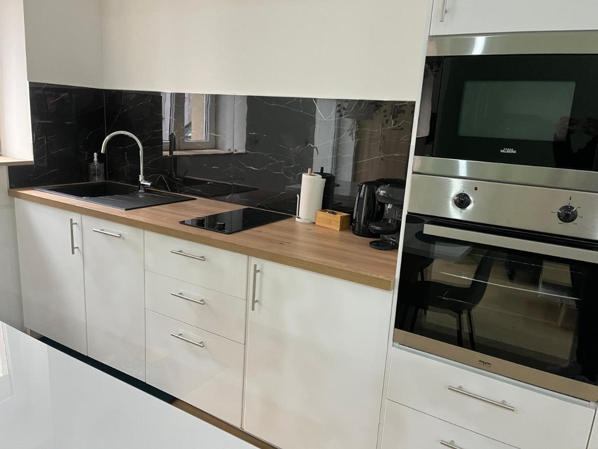 Appartement Luxe Jaune Saint-Etienne  Exterior foto