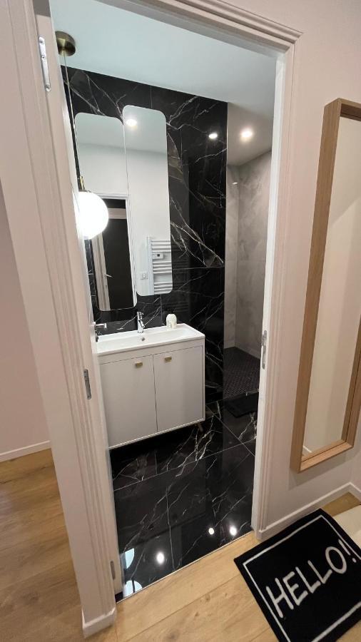 Appartement Luxe Jaune Saint-Etienne  Exterior foto